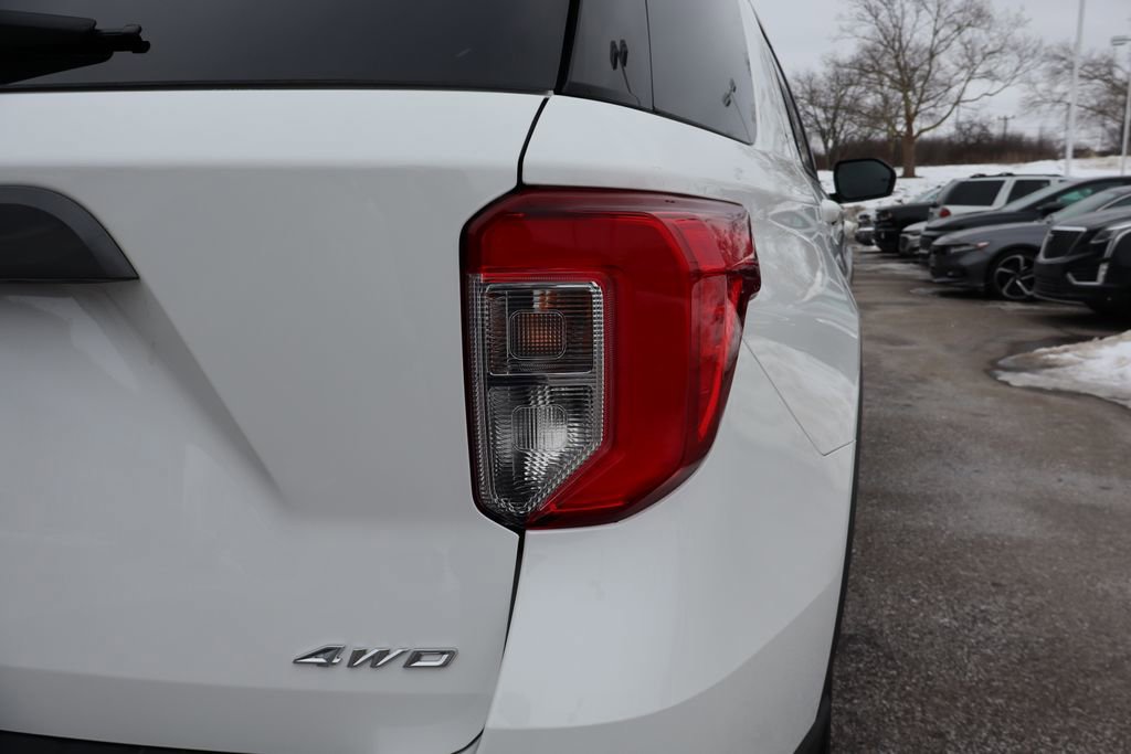 Used 2023 Ford Explorer XLT w/ Equipment Group 202A image 32