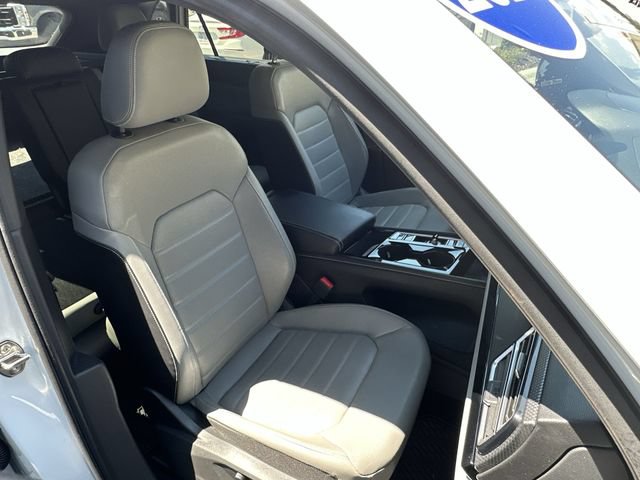 Used 2024 Volkswagen Atlas Cross Sport SEL R-Line AWD/4WD image 27