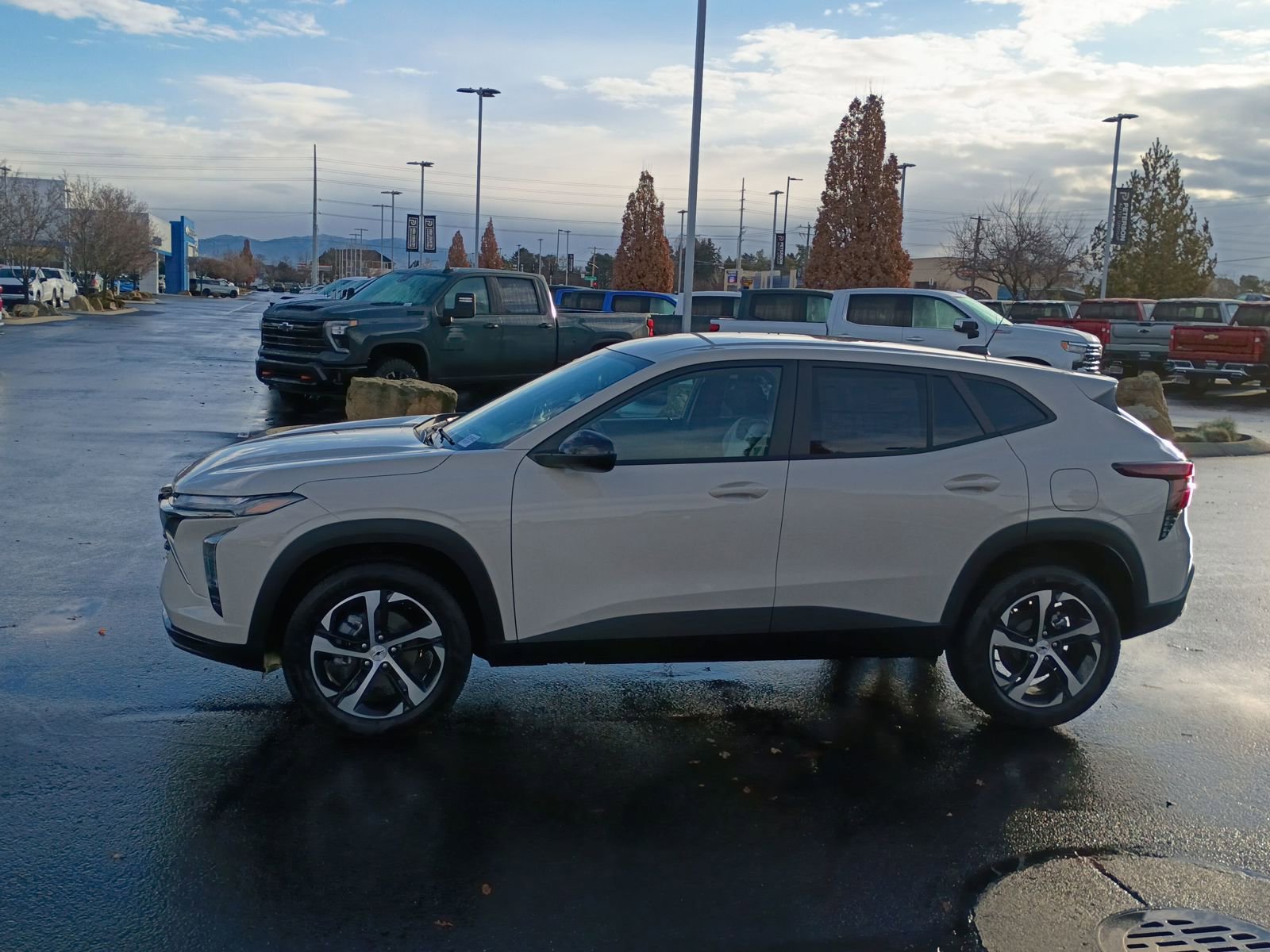 New 2026 Chevrolet Trax RS w/ Driver Confidence Package image 15