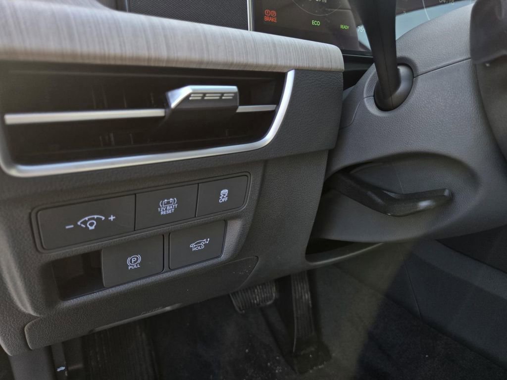 New 2025 Hyundai Sonata Limited FWD image 23