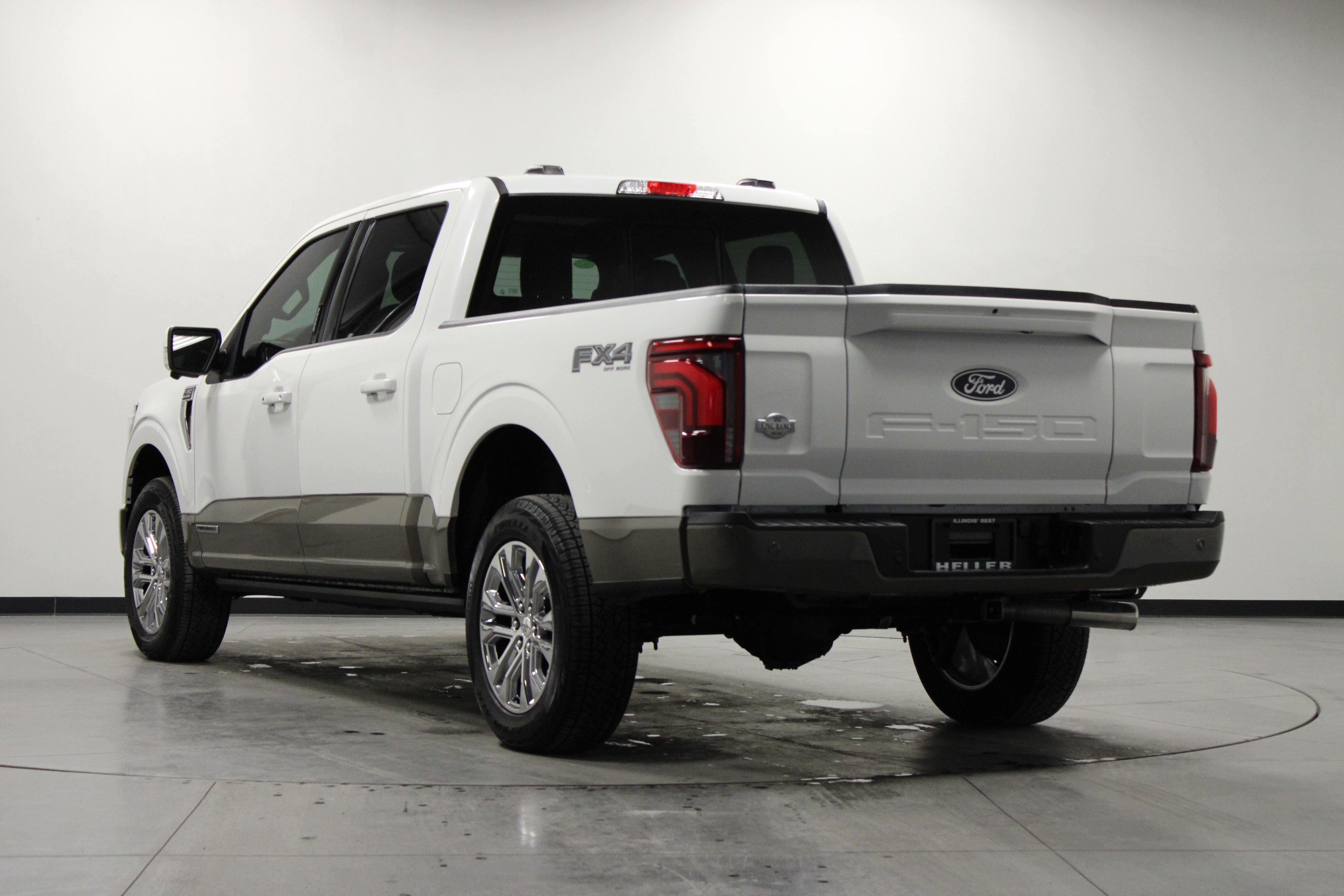 Used 2025 Ford F150 King Ranch w/ FX4 Off-Road Package image 6
