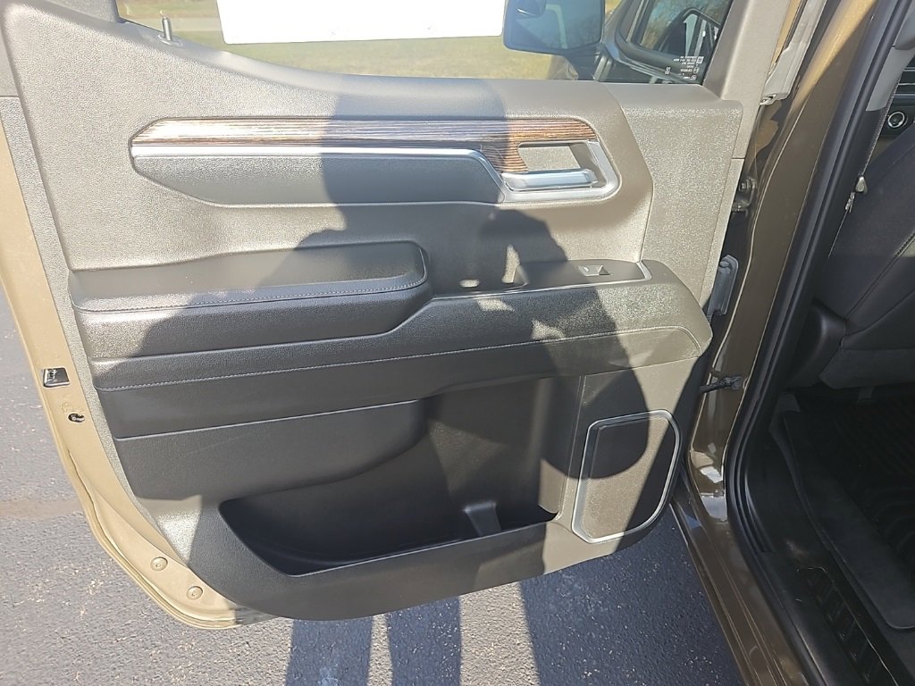 Used 2024 GMC Sierra 1500 Elevation image 24