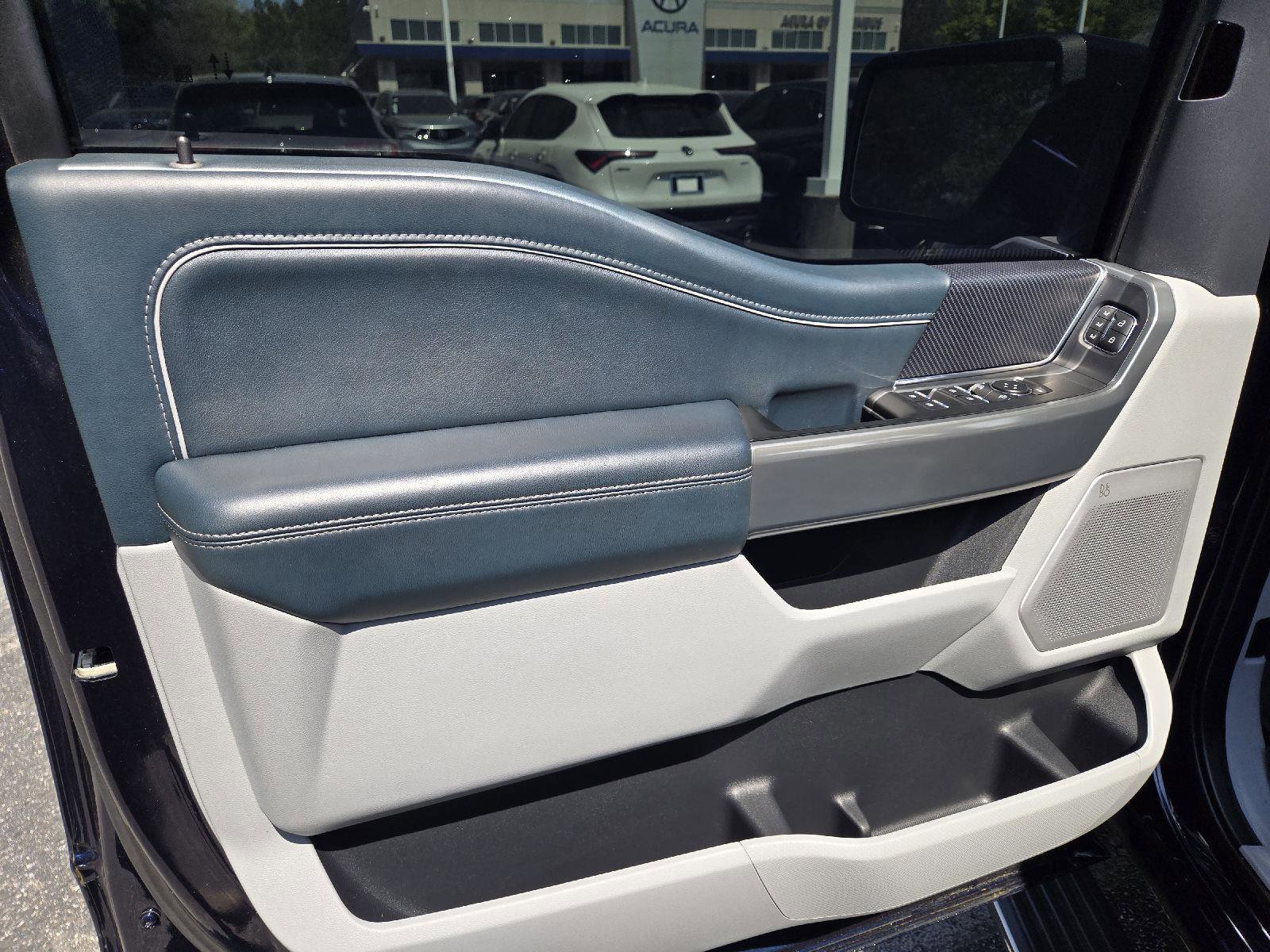 Used 2022 Ford F150 Limited image 21