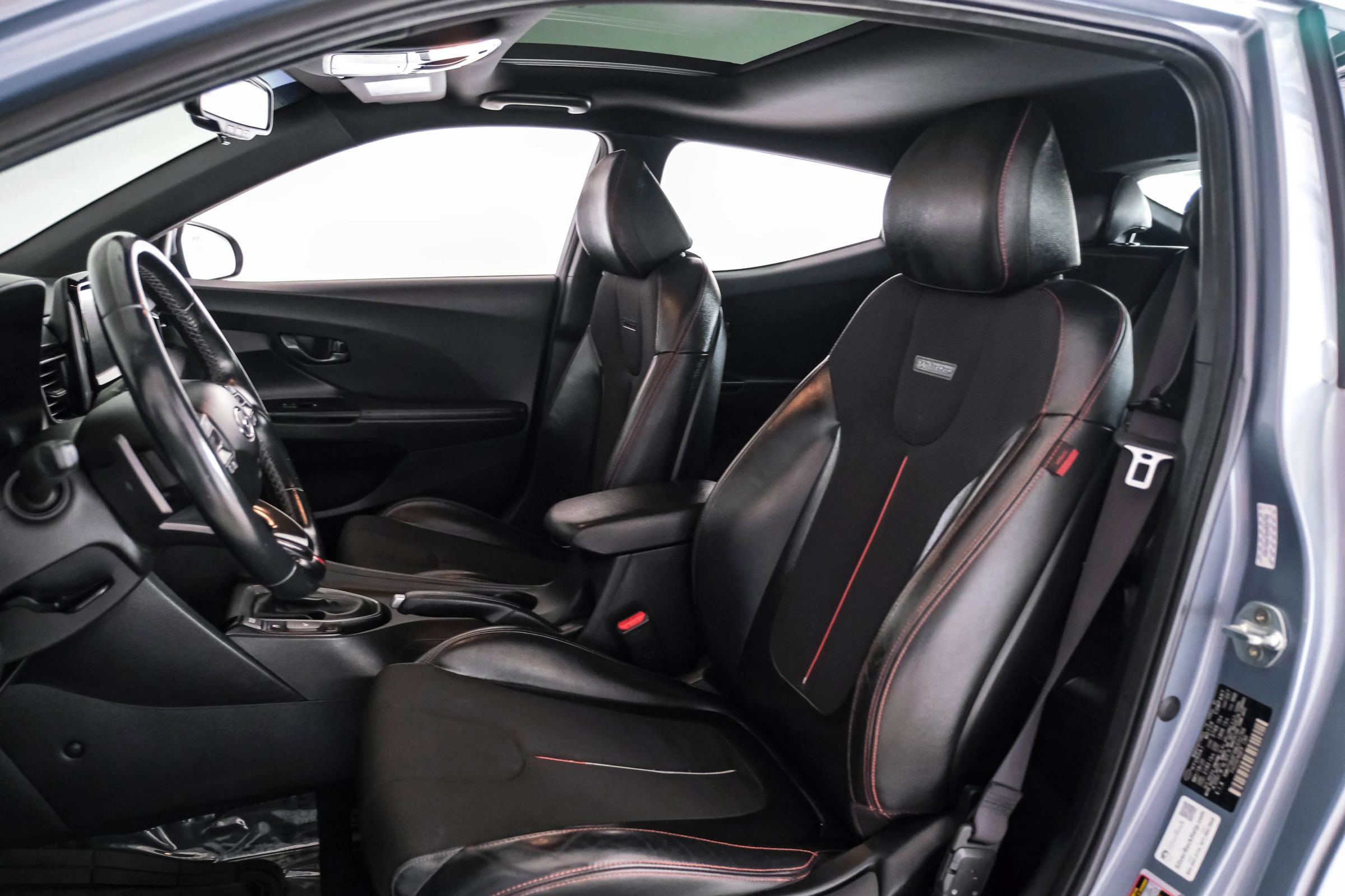 Used 2021 Hyundai Veloster 2.0 Premium FWD image 31