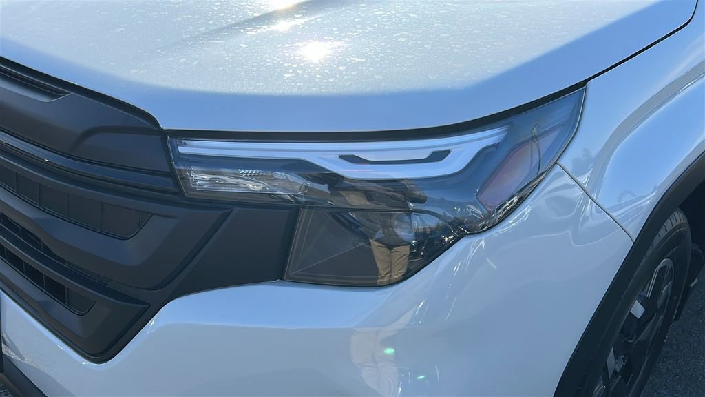 Certified 2025 Subaru Forester w/ Convenience Package #2 image 4