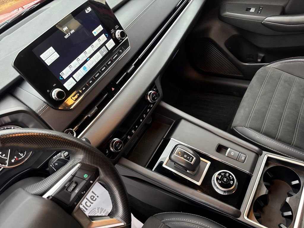 Used 2024 Mitsubishi Outlander SE image 14