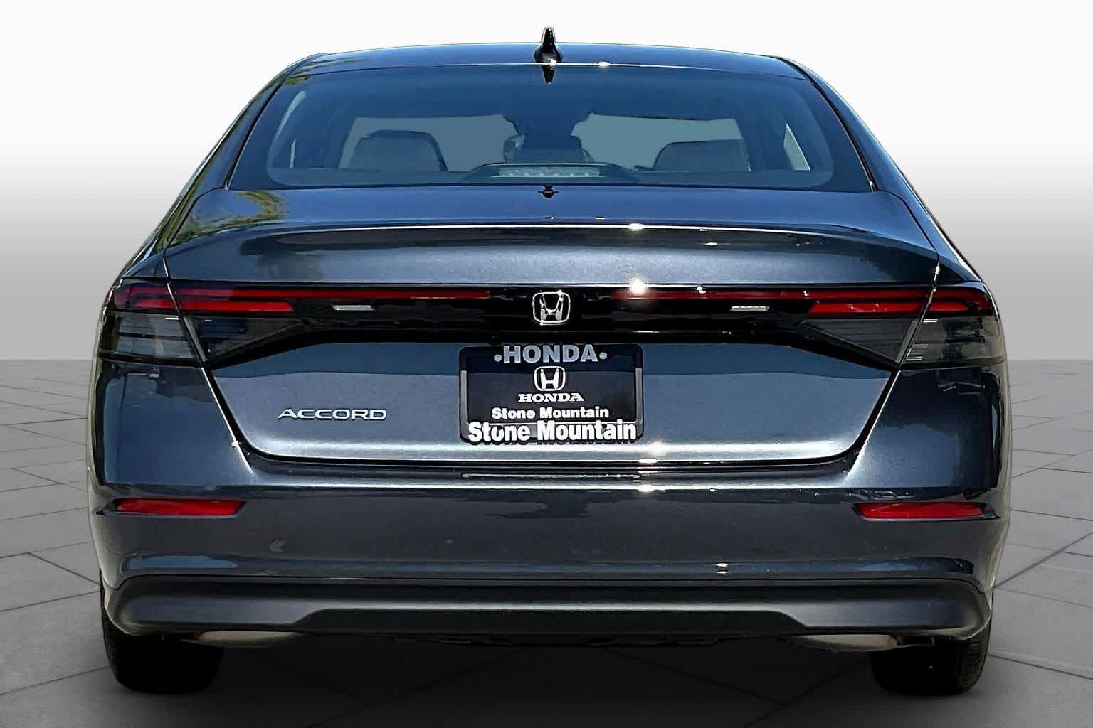 Used 2025 Honda Accord SE image 5