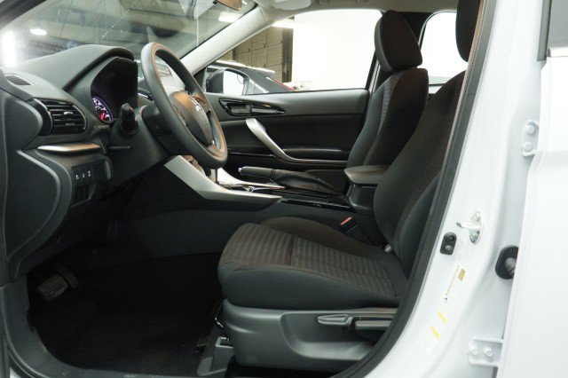 New 2026 Mitsubishi Eclipse Cross LE AWD/4WD image 6
