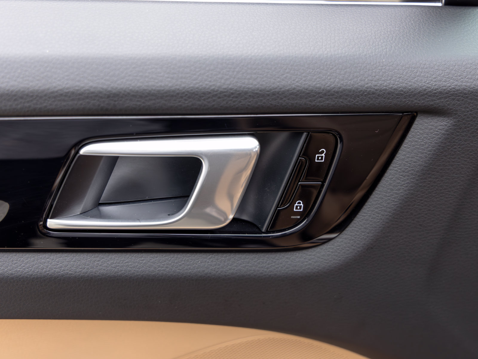 Certified 2021 Porsche Cayenne AWD/4WD image 23