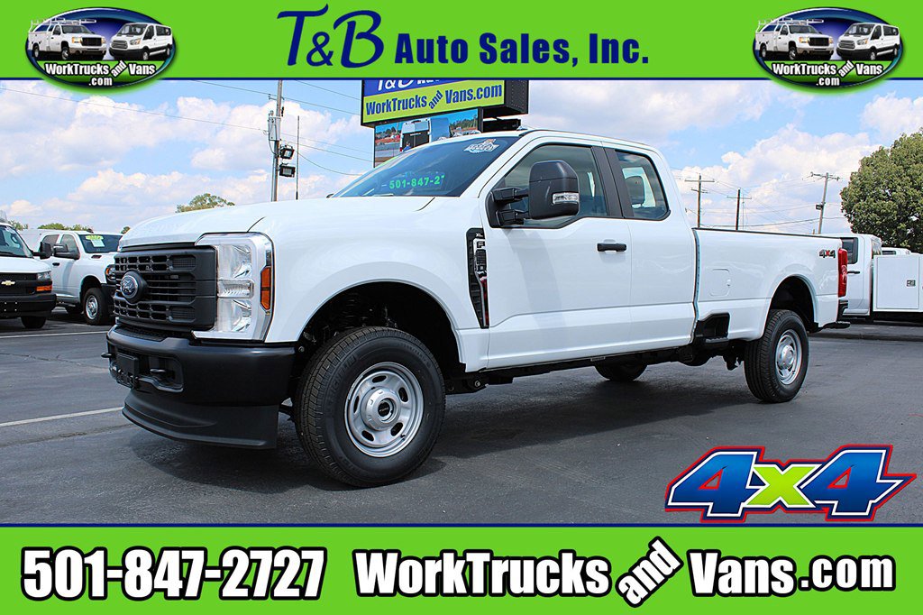 Used 2025 Ford F250 XLT image 1