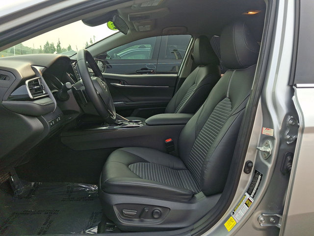 Used 2024 Toyota Camry SE FWD image 12