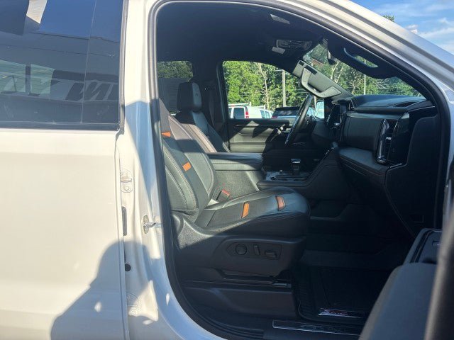Used 2024 GMC Sierra 1500 AT4 w/ AT4 Premium Package AWD/4WD image 48