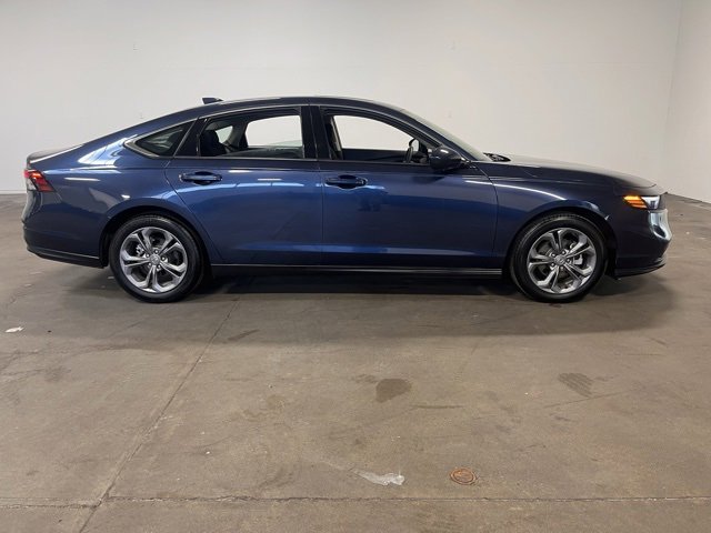 Used 2024 Honda Accord EX image 2