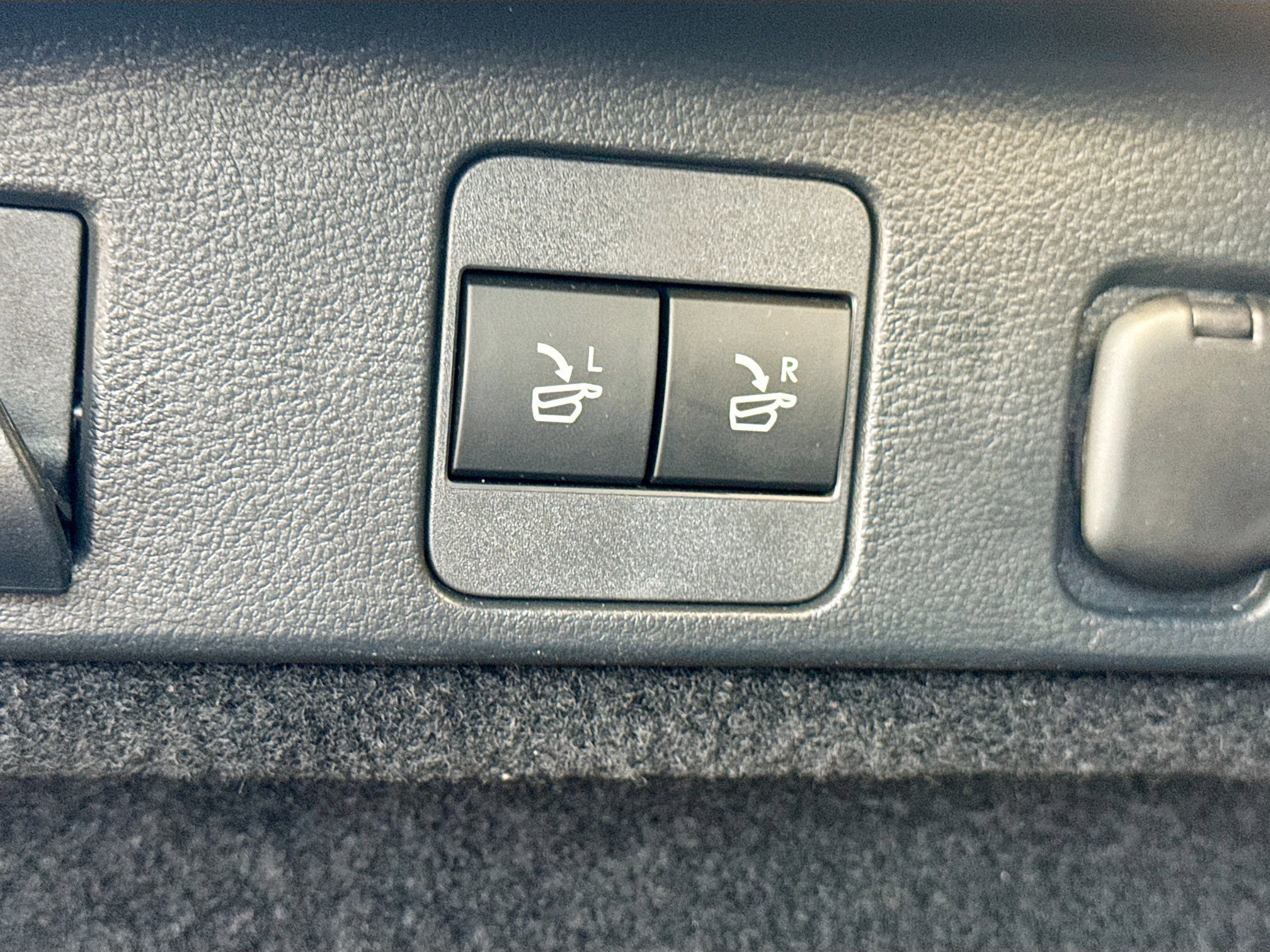 Used 2024 Lexus RX 350 Premium Plus w/ Convenience Package FWD image 12