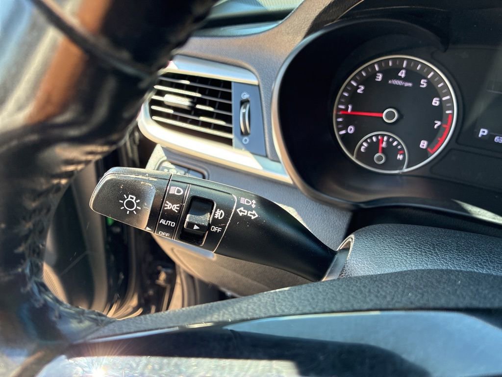 Used 2019 Kia Optima S FWD image 29