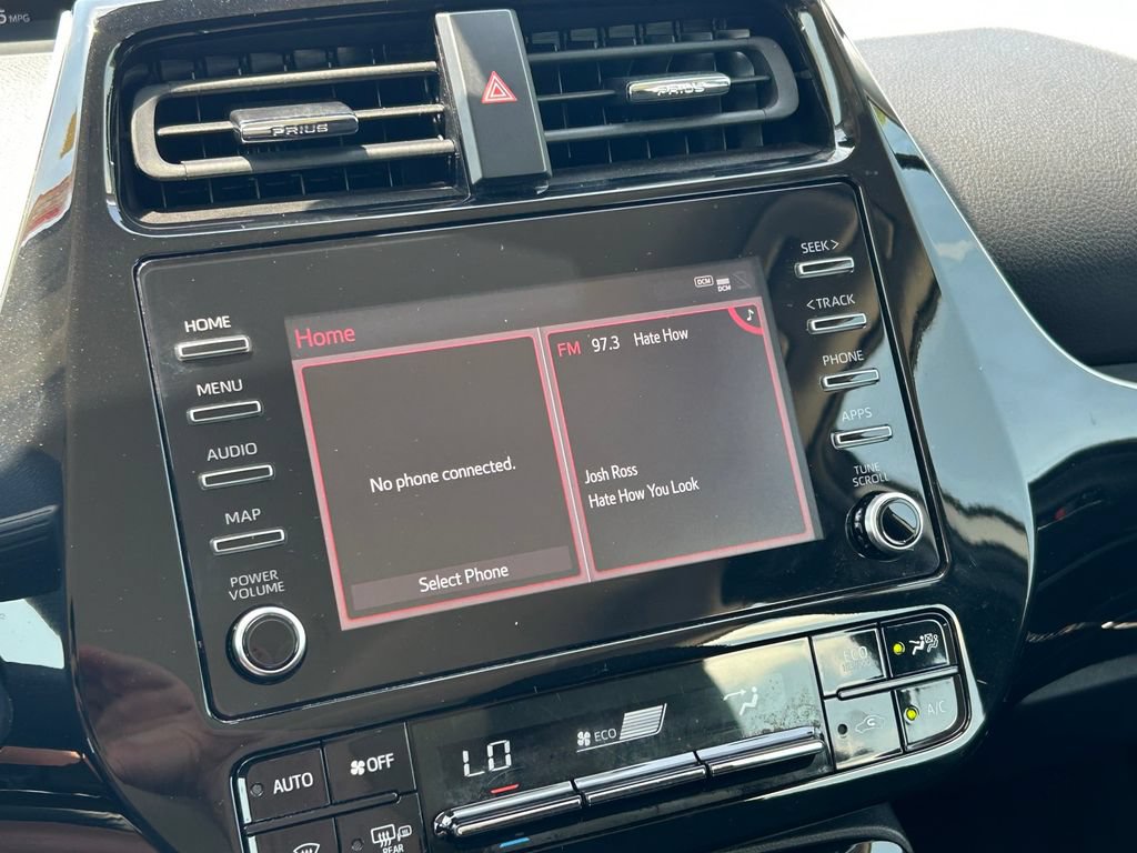 Used 2020 Toyota Prius LE FWD image 27