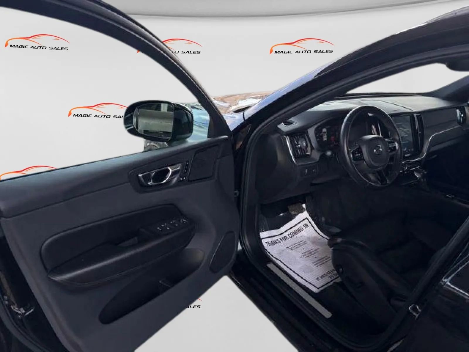 Used 2019 Volvo XC60 T5 Momentum w/ Multimedia Package AWD/4WD image 7