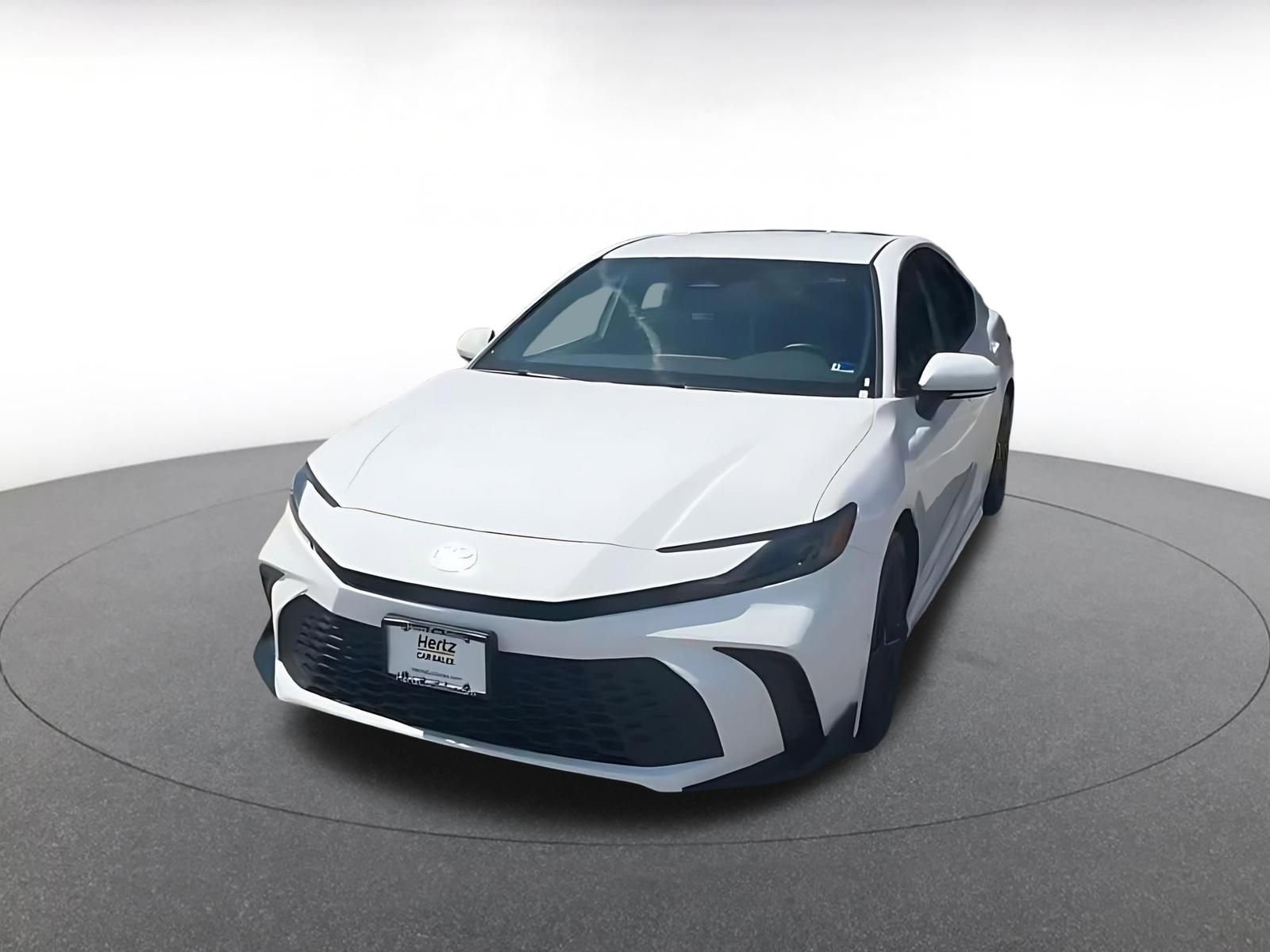 Used 2025 Toyota Camry SE FWD image 7