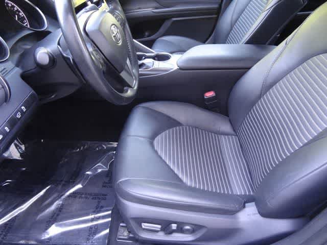Used 2024 Toyota Camry SE FWD image 8