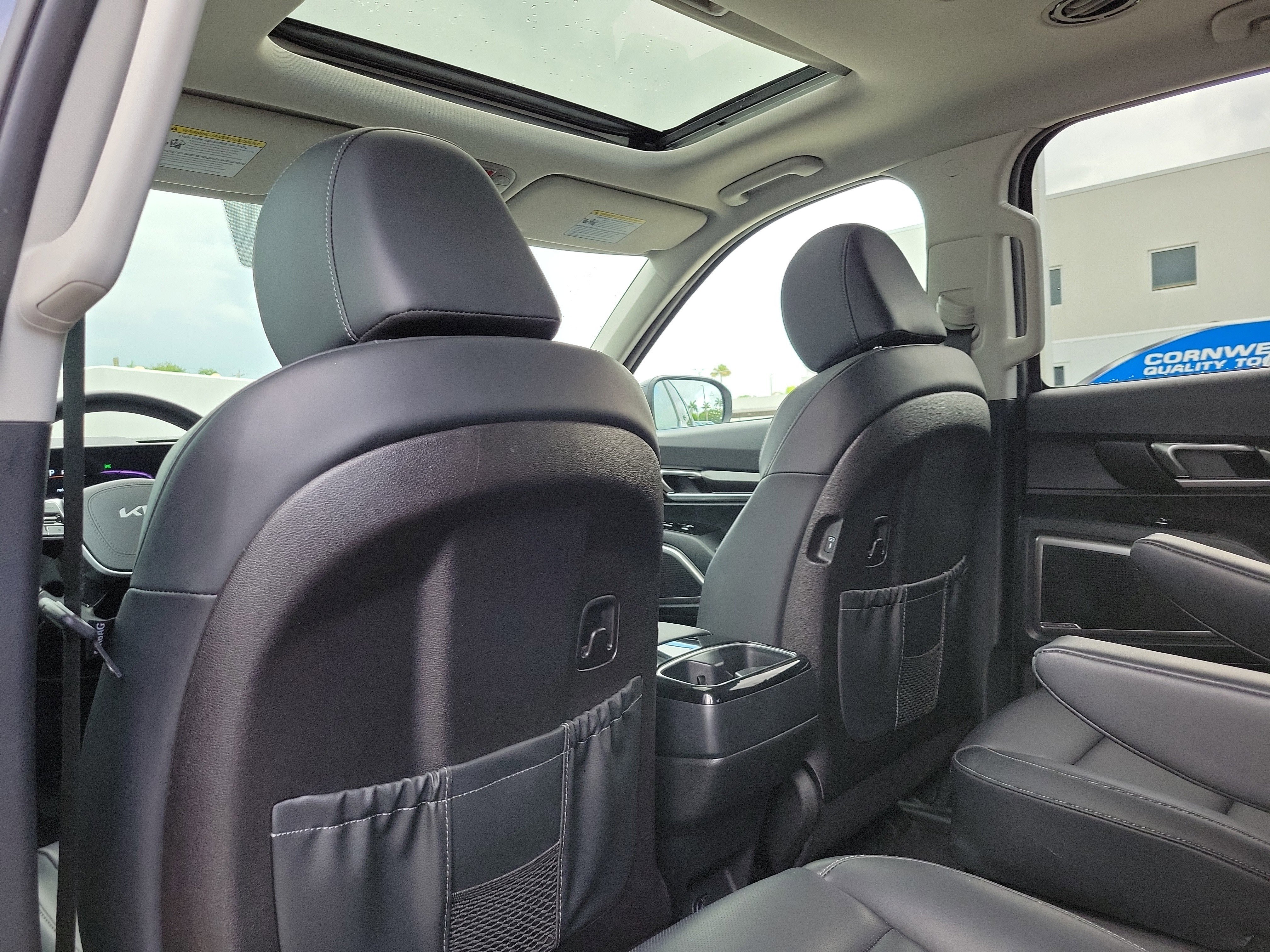 Used 2025 Kia Telluride S FWD image 15