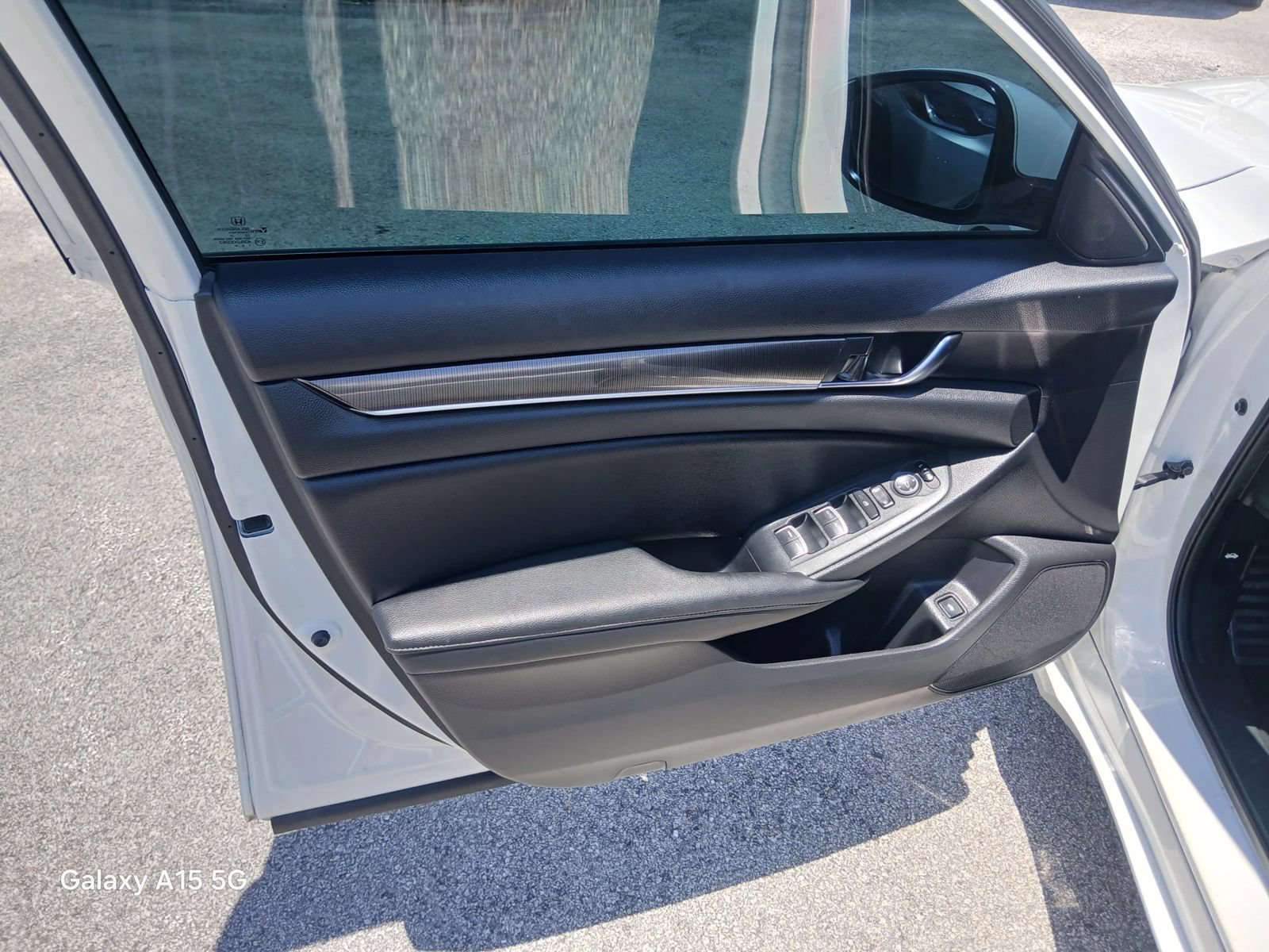Used 2020 Honda Accord Sport image 11