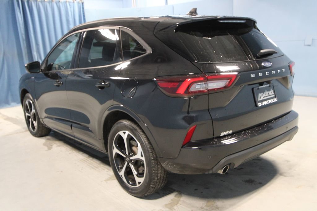 Used 2025 Ford Escape ST-Line Elite w/ Premium Technology Package AWD/4WD image 27