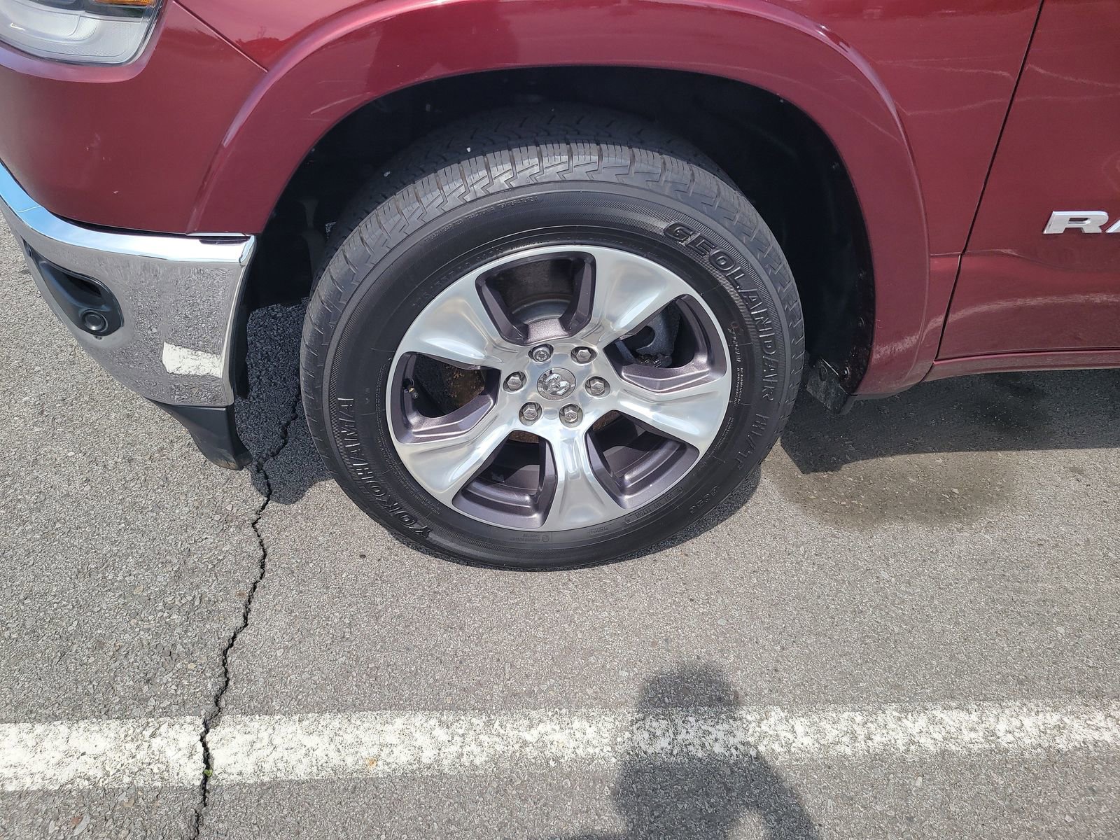Used 2019 RAM 1500 Laramie RWD image 2