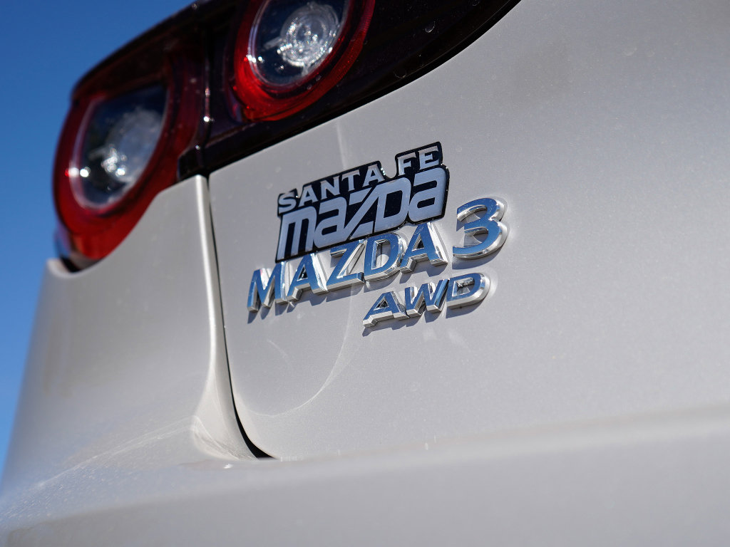 New 2026 MAZDA MAZDA3 Hatchback w/Premium Plus Pkg AWD/4WD image 10