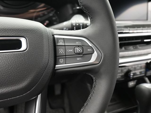 New 2025 Jeep Compass Latitude w/ Sun & Sound Group AWD/4WD image 32
