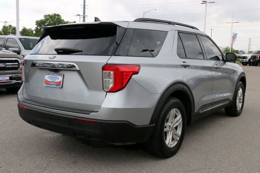 Certified 2022 Ford Explorer XLT image 5
