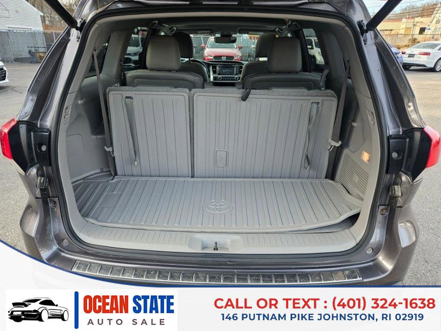 Used 2018 Toyota Highlander XLE image 23