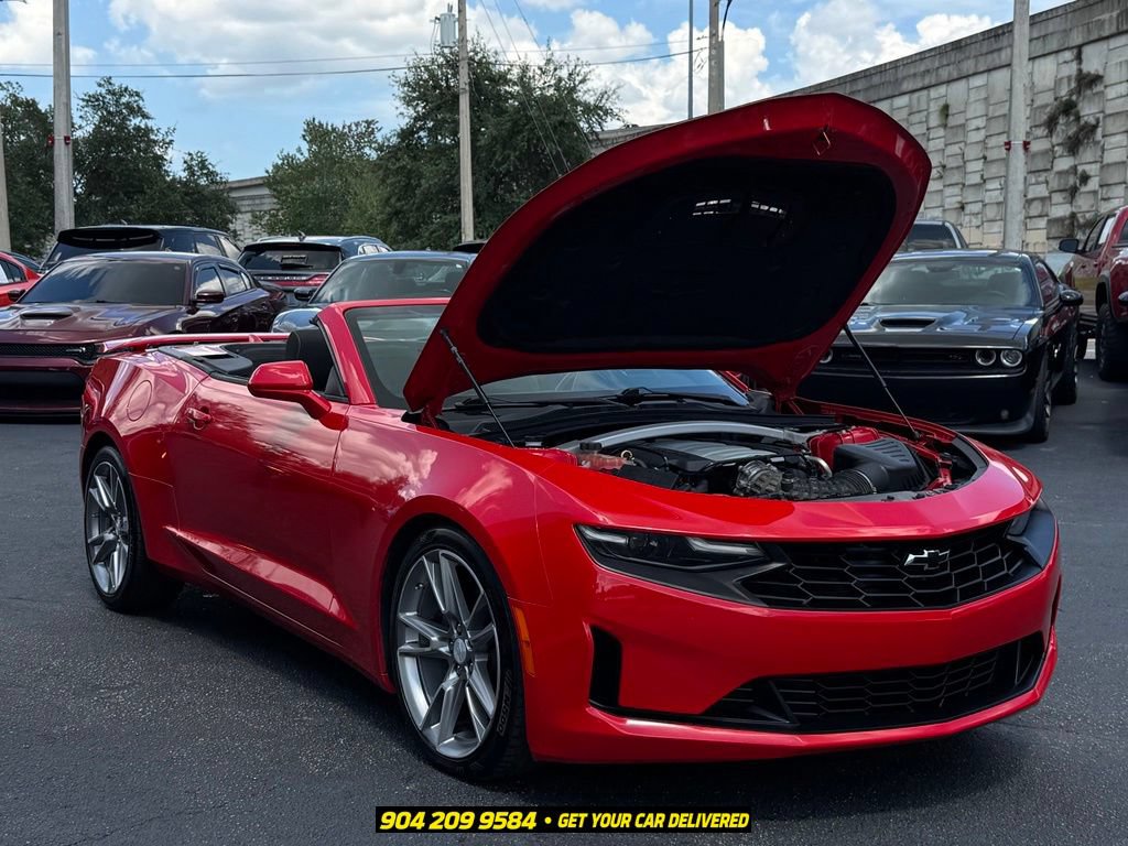 Used 2020 Chevrolet Camaro LT RWD image 33