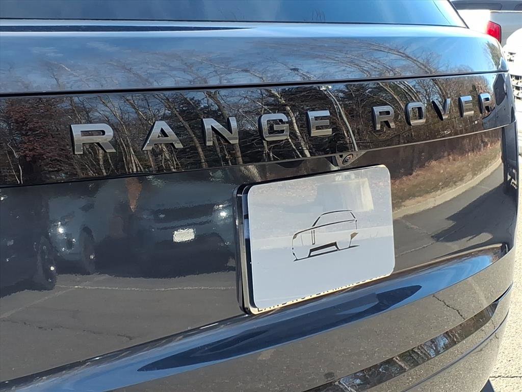 New 2026 Land Rover Range Rover SE image 19