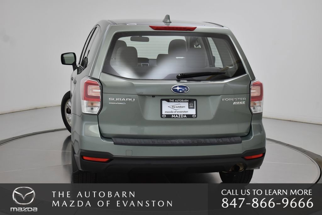 Used 2017 Subaru Forester 2.5i AWD/4WD image 10