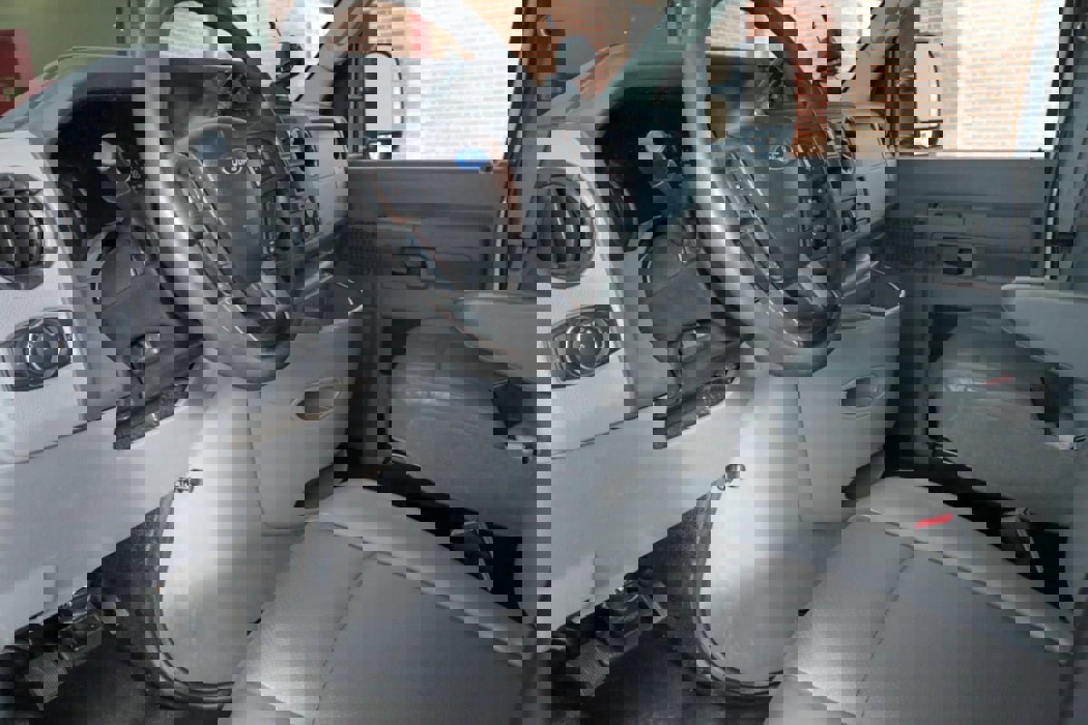 Used 2023 Ford E-350 and Econoline 350 Super Duty w/ Driver's Safety Package image 7