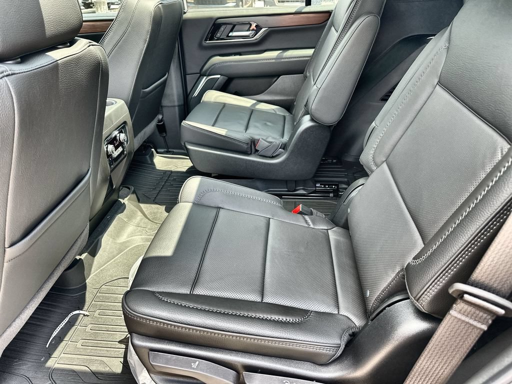New 2026 GMC Yukon Denali w/ Sun & Power Step Package RWD image 16