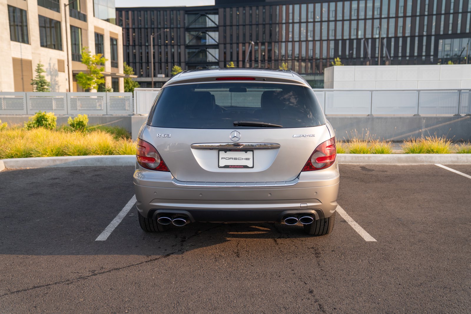 Used 2007 Mercedes-Benz R 63 AMG 4MATIC image 7