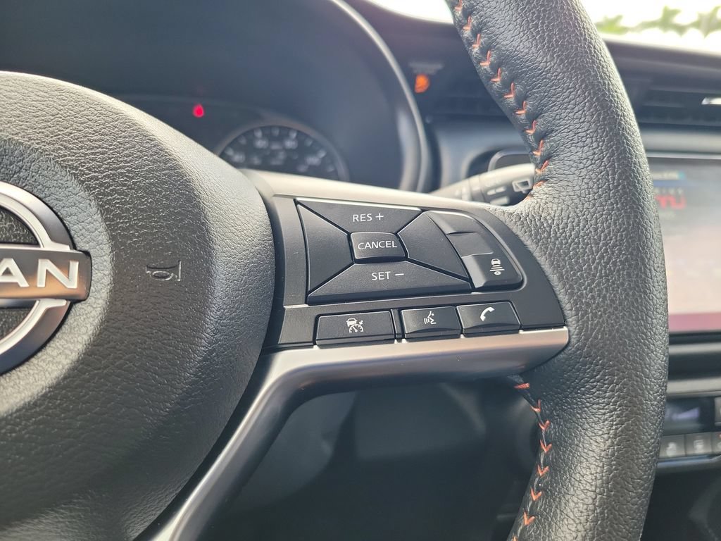 Used 2024 Nissan Kicks SR w/ SR Premium Package FWD image 22