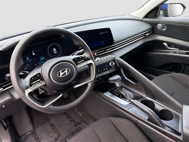 Used 2024 Hyundai Elantra SEL image 9