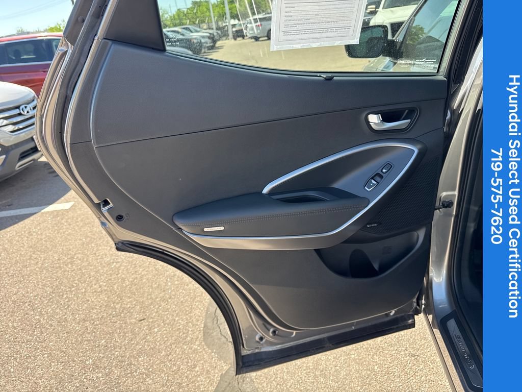 Used 2018 Hyundai Santa Fe Sport w/ Cargo Package AWD/4WD image 31