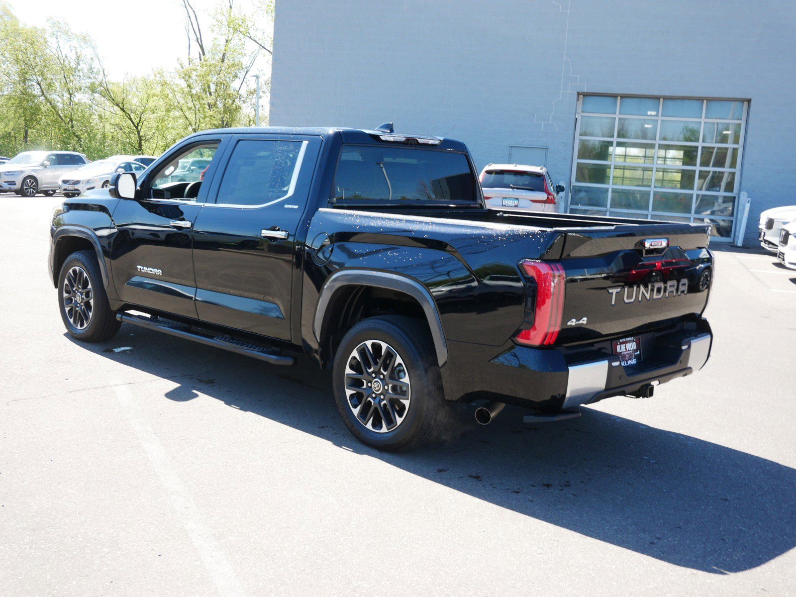 Used 2023 Toyota Tundra Limited AWD/4WD image 5