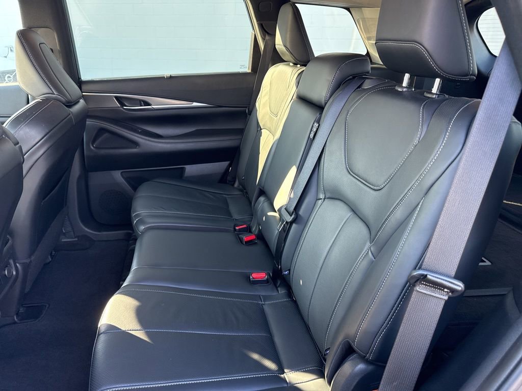 Used 2023 INFINITI QX60 Luxe w/ Cargo Package image 15