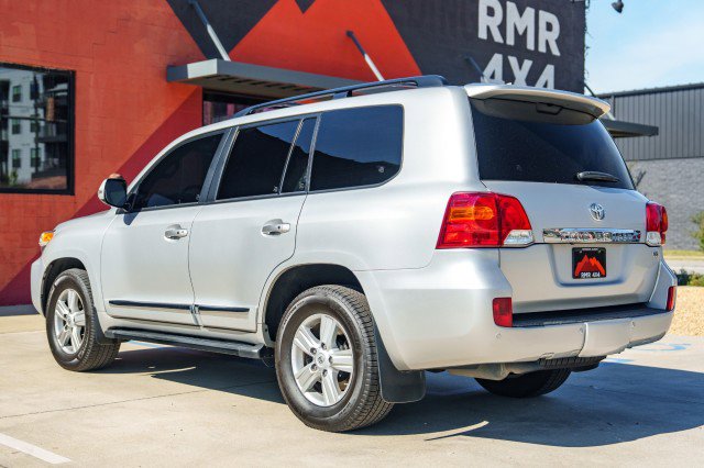 Used 2013 Toyota Land Cruiser image 7