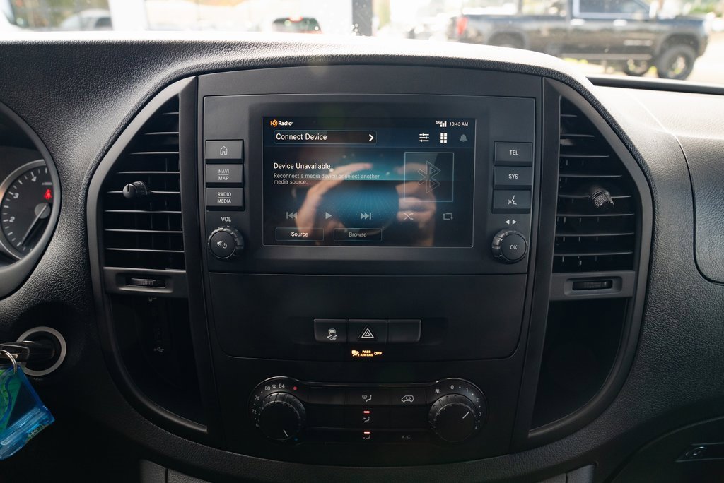 Used 2023 Mercedes-Benz Metris image 12