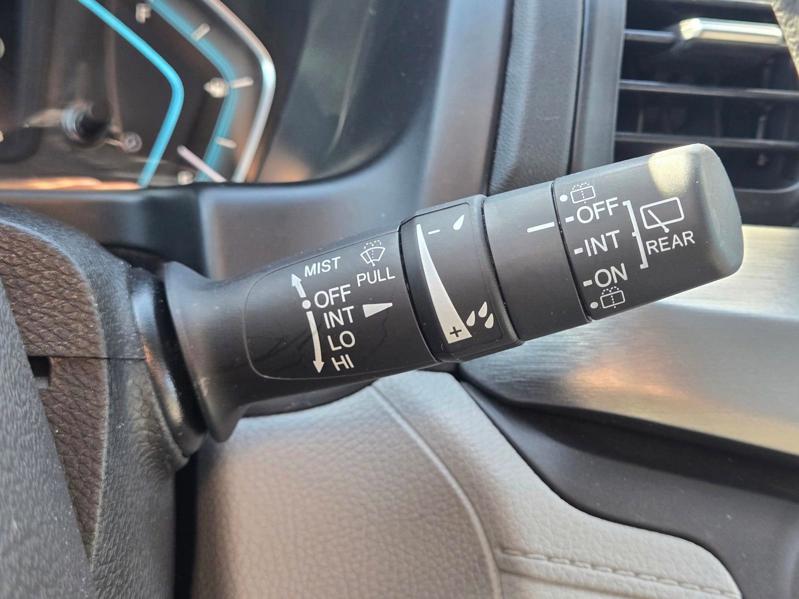 Used 2023 Honda Odyssey EX-L image 23