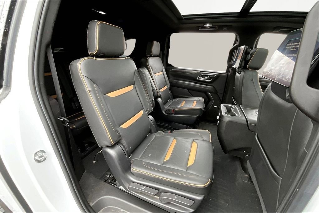 Used 2021 GMC Yukon XL AT4 w/ AT4 Premium Package image 27
