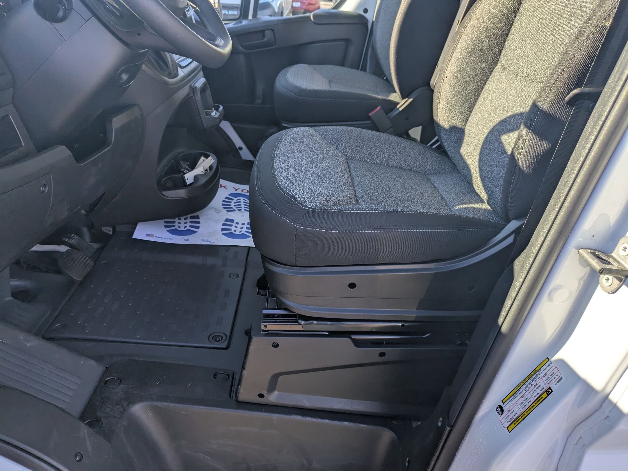 New 2026 RAM ProMaster 2500 w/ Convenience Group FWD image 12