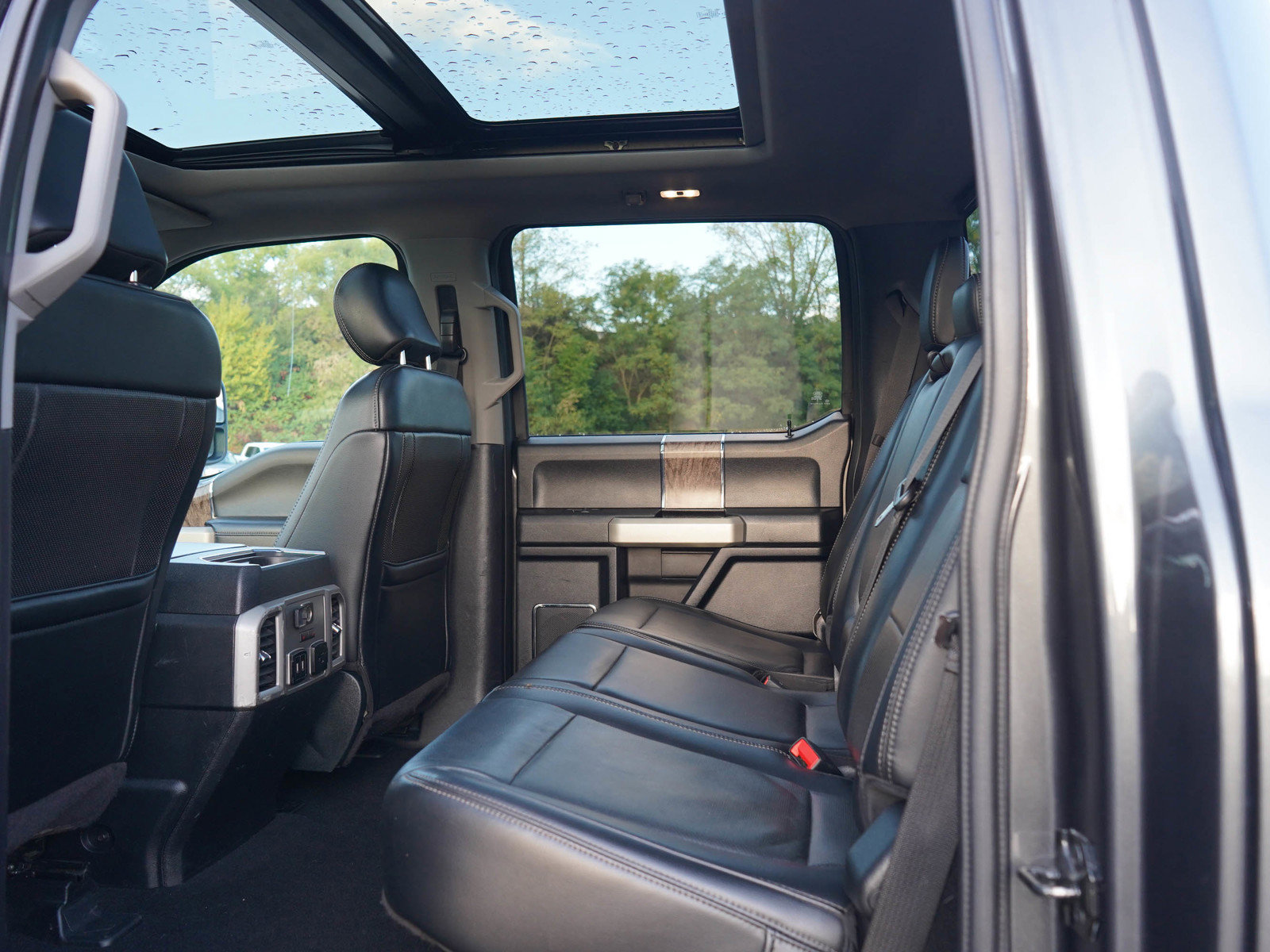 Used 2019 Ford F250 Lariat AWD/4WD image 16