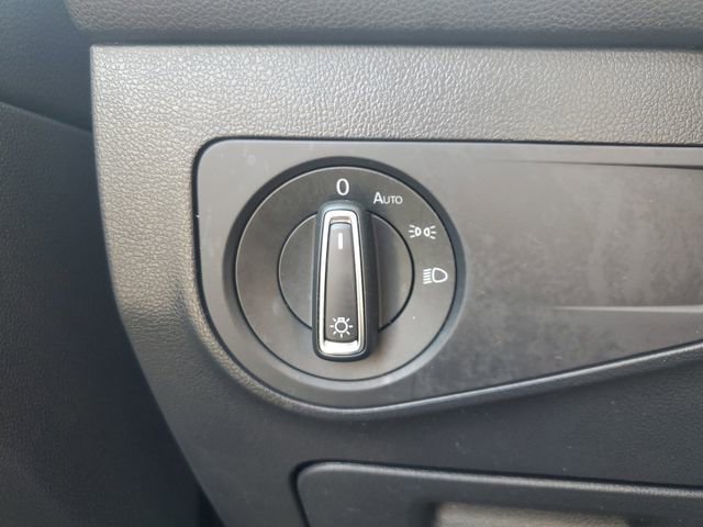 Certified 2021 Volkswagen Tiguan SE w/ Panoramic Sunroof Package image 29