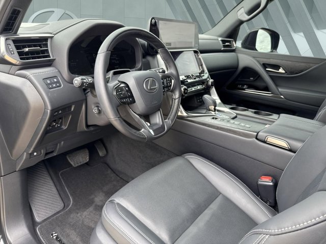 Certified 2025 Lexus LX 700h Luxury w/ Appearance Package AWD/4WD image 10